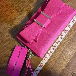 Betsey Johnson pink bow wallet